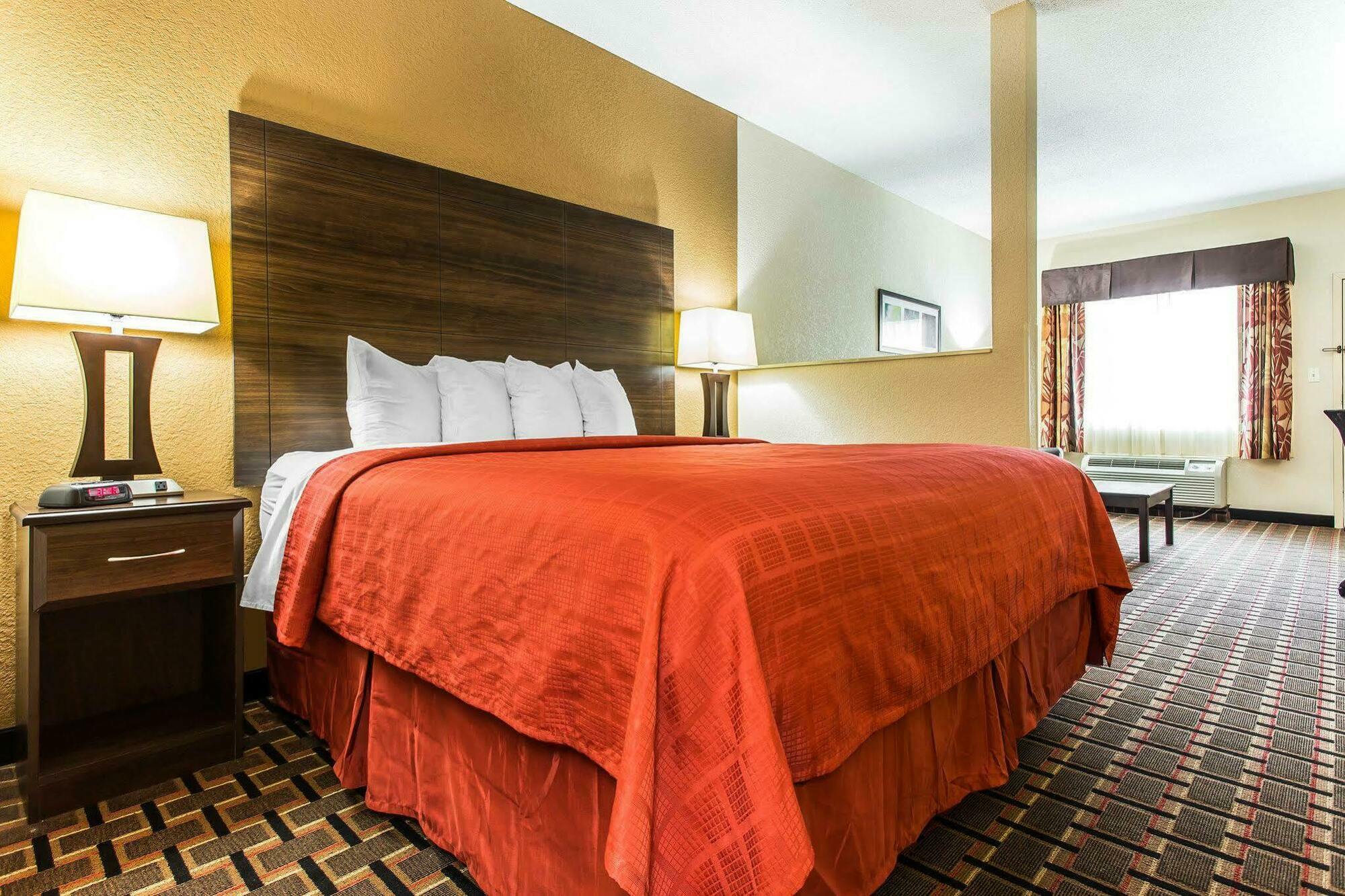 Quality Suites Hickory South Ngoại thất bức ảnh