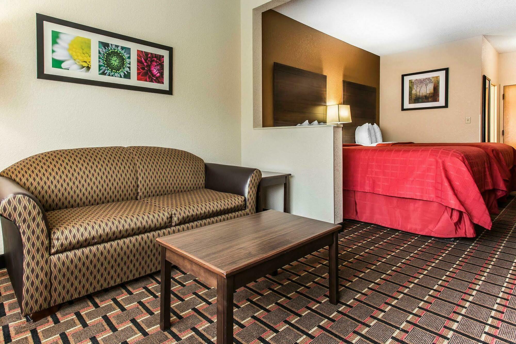 Quality Suites Hickory South Ngoại thất bức ảnh